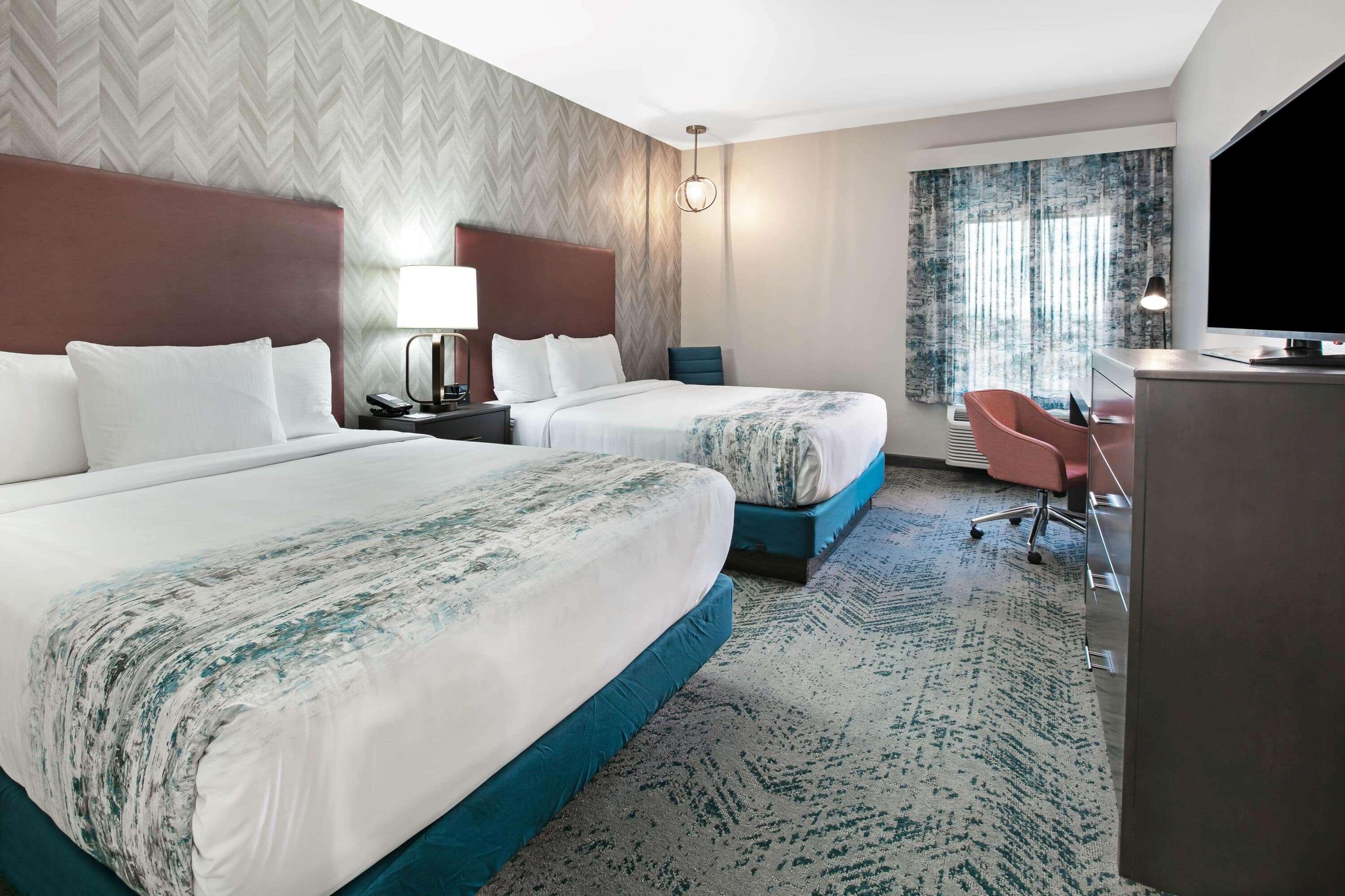 La Quinta Inn & Suites Dfw West-Glade-Parks Юлесс Экстерьер фото