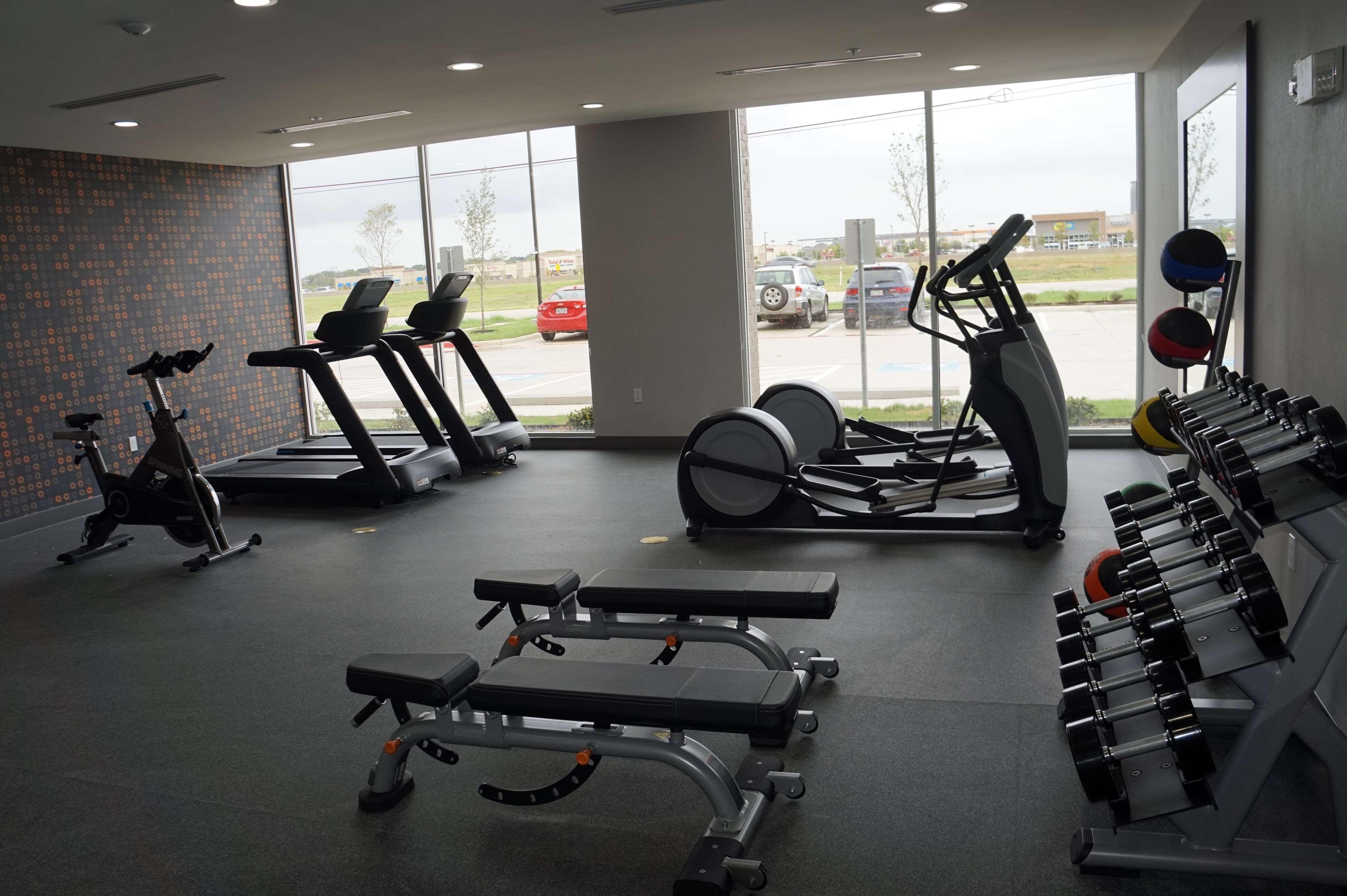 La Quinta Inn & Suites Dfw West-Glade-Parks Юлесс Экстерьер фото