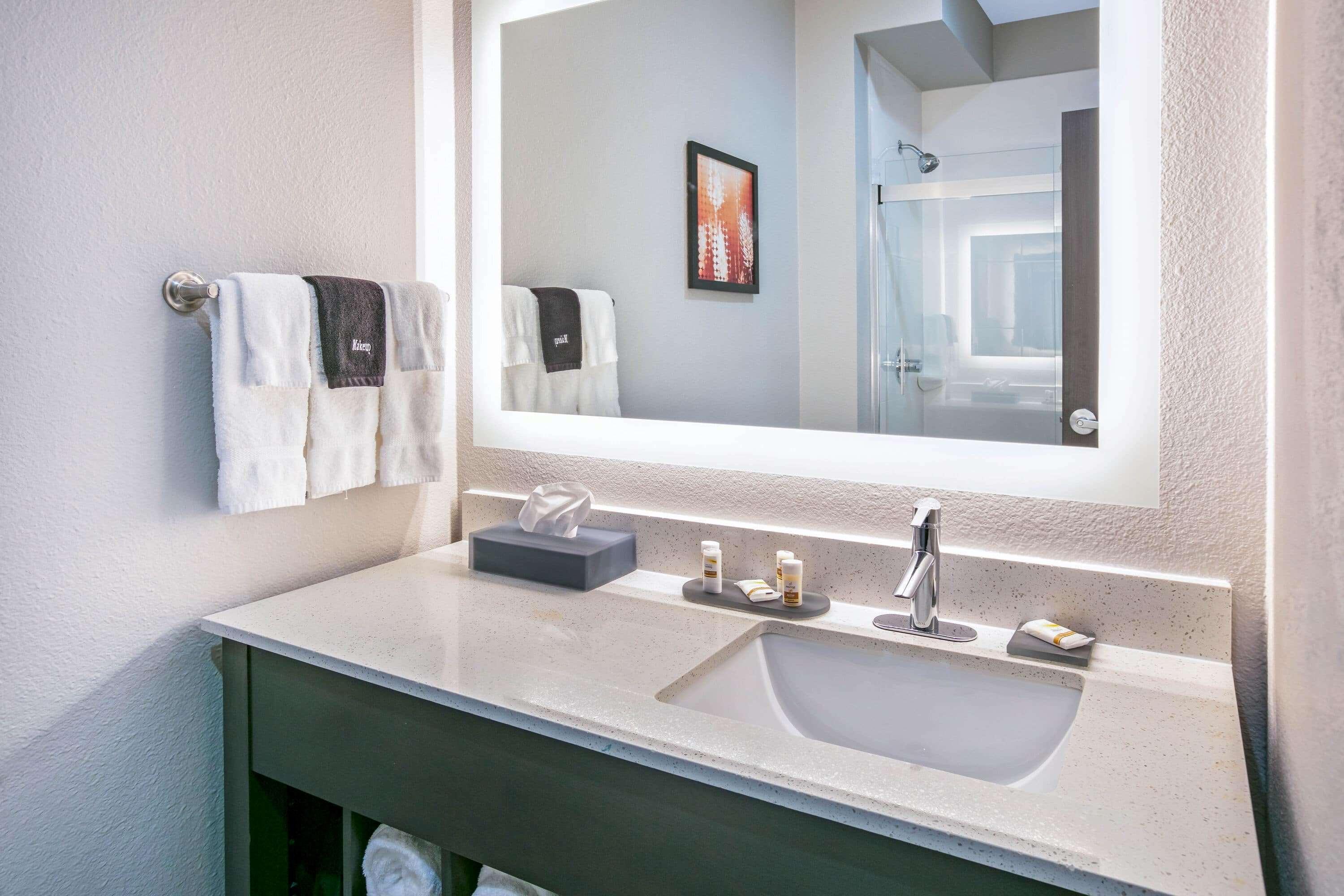 La Quinta Inn & Suites Dfw West-Glade-Parks Юлесс Экстерьер фото