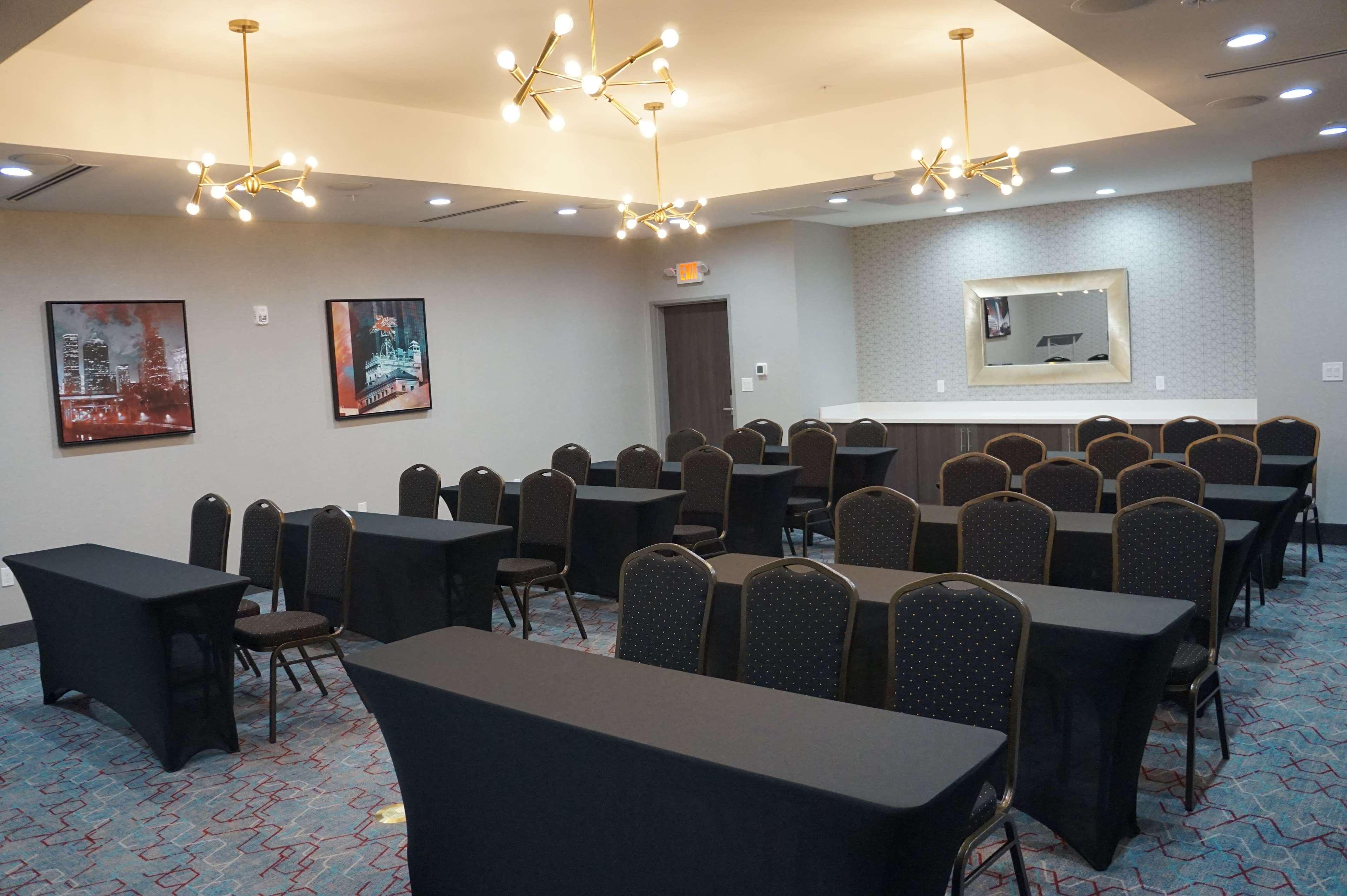 La Quinta Inn & Suites Dfw West-Glade-Parks Юлесс Экстерьер фото